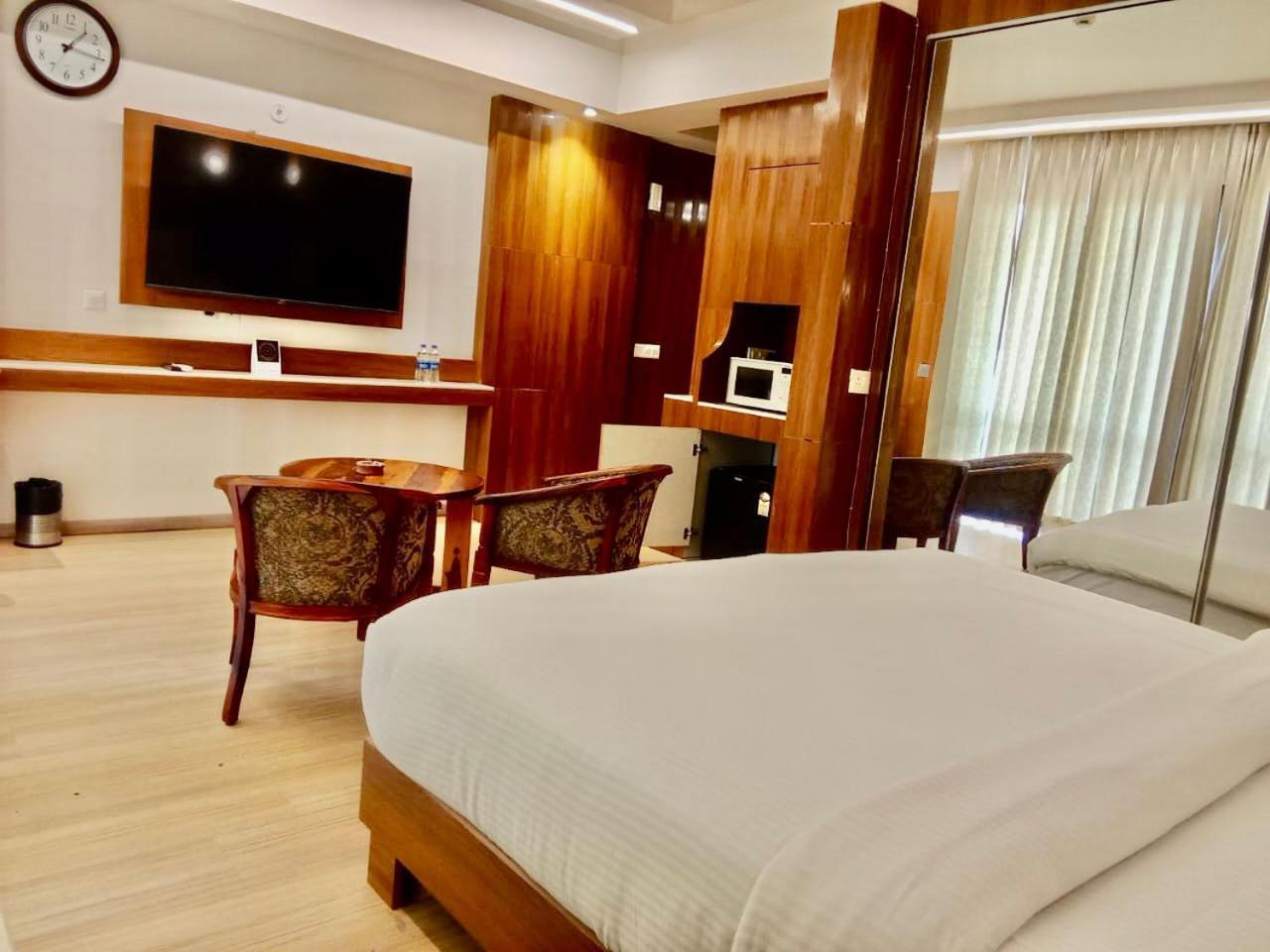 Hotel The Grace Residency, Lucknow Exterior foto